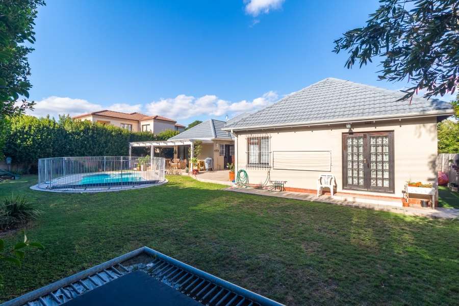 3 Bedroom Property for Sale in Pinelands Western Cape